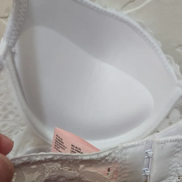 NWOT-Juicy Couture White Push-up Lace Bra with Underwire - Picture 4 of 6